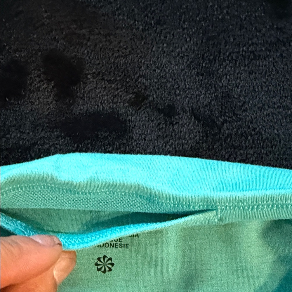 Nike Kids Turquoise Leggings - Picture 6 of 6